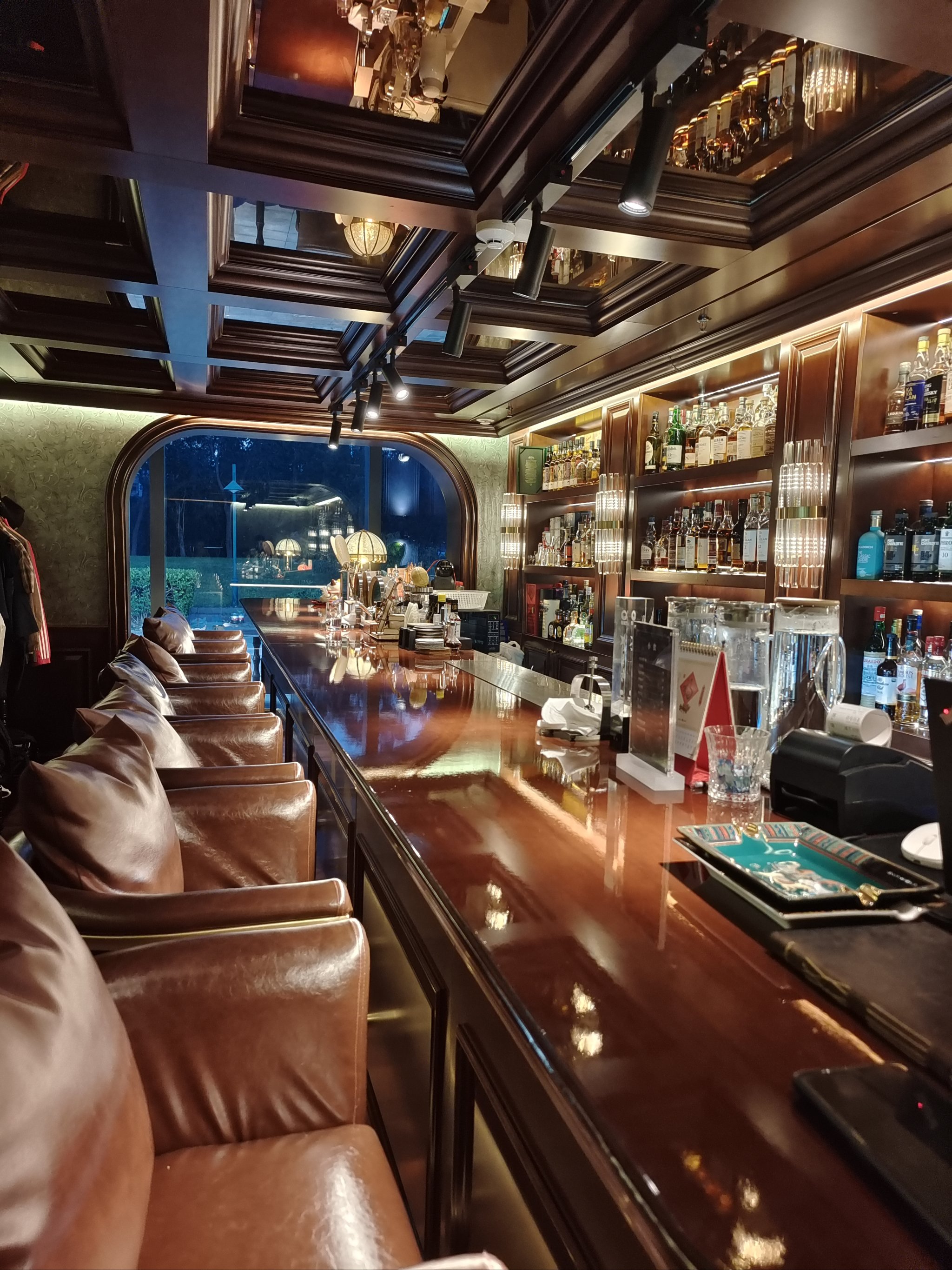 重庆商务ktv预订指南-万州区ktv预订